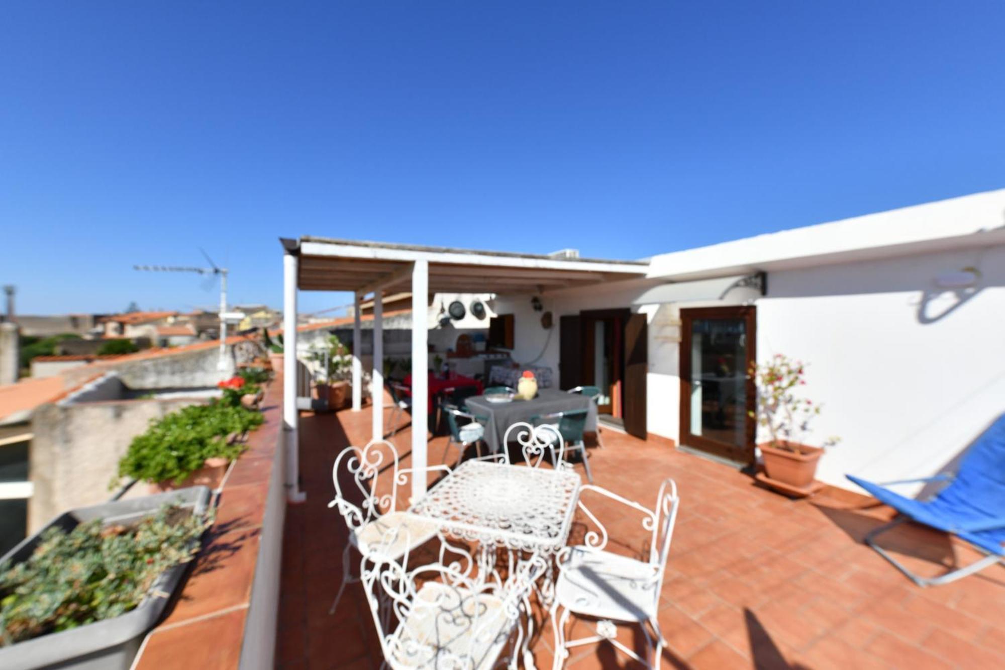 B&B Tredomus Tresnuraghes Εξωτερικό φωτογραφία