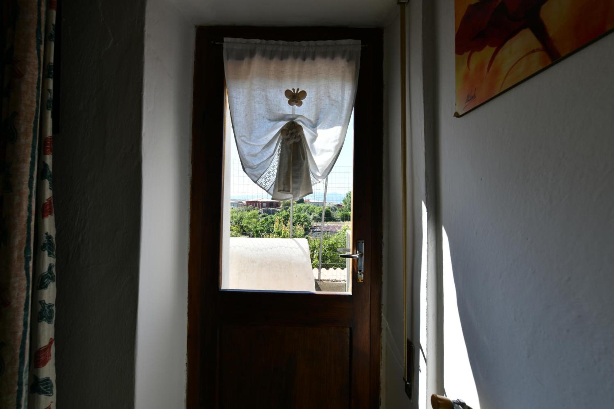 B&B Tredomus Tresnuraghes Εξωτερικό φωτογραφία