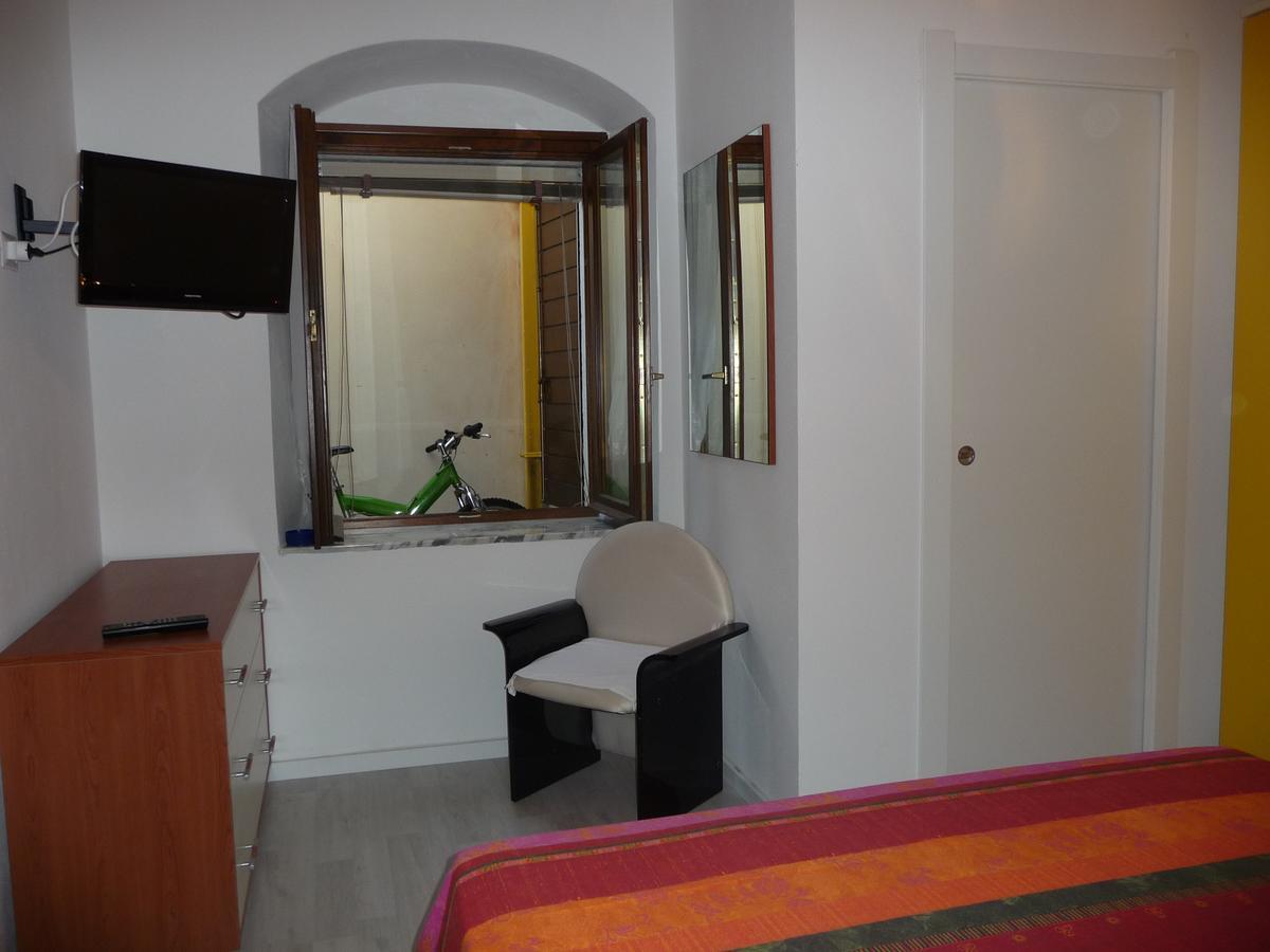 B&B Tredomus Tresnuraghes Εξωτερικό φωτογραφία